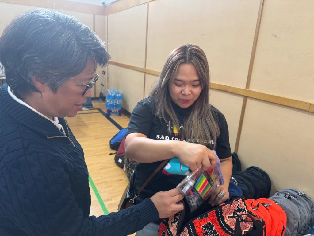 Consul General Emma R. Sarne attended the 5th and biggest Backpack Program organized by Sab Connections