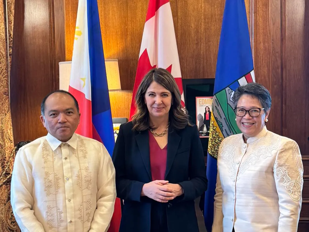 The Consulate General in Calgary welcomed Ambassador H.E. Jose Victor Chan-Gonzaga on his first official visit to Alberta